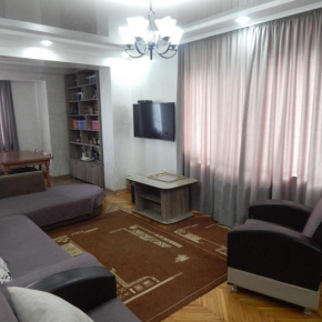 Romanis apartament